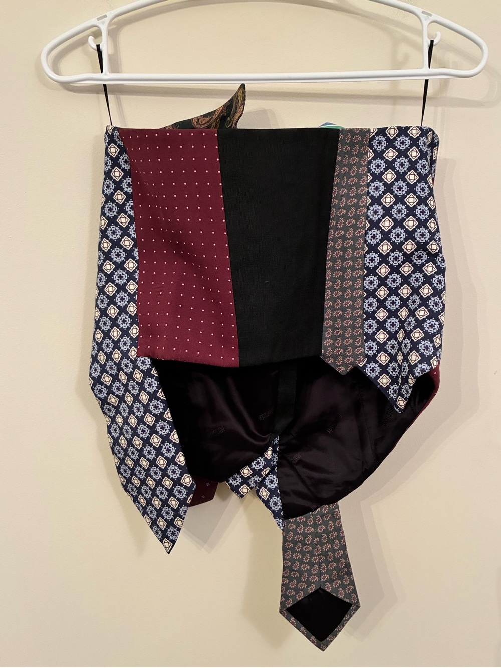 NEW RARE Moschino Tie Top - Picture 4 of 8